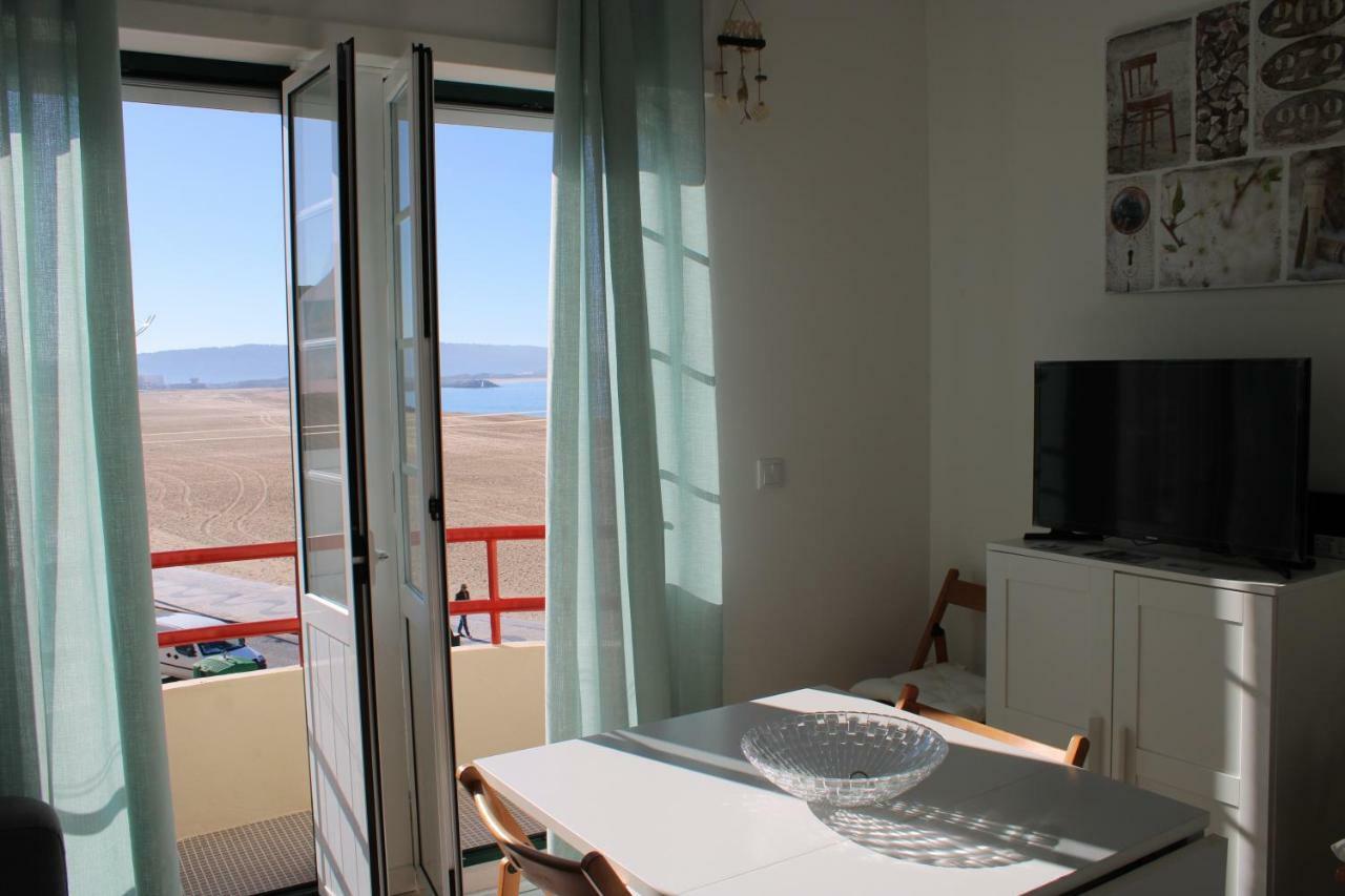 Sand & Sea Apartment Nazaré Esterno foto